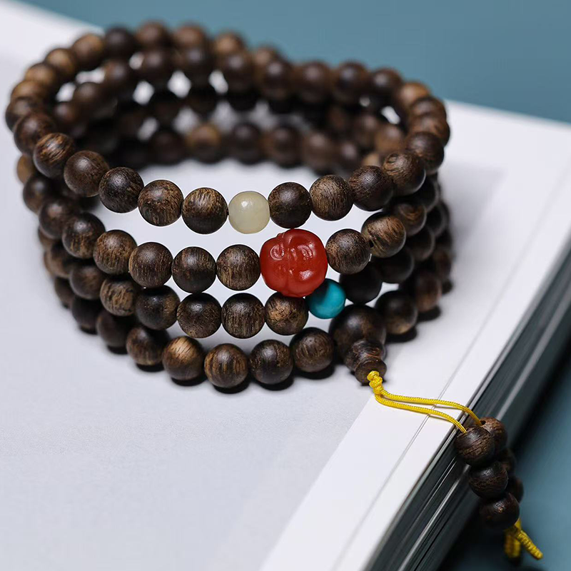 Natural Agarwood & Amber Smiling Buddha Bracelet – 0.6×108 Beads, Rich Resin, Sweet Fragrance, 17.5g