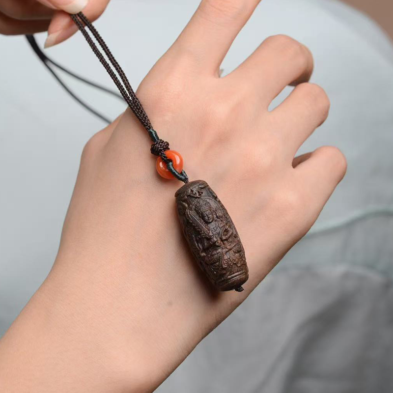 Huangqi Sinking Agarwood Dzi Bead – Space Treasury | Lustrous Aroma & Artisan Collectible