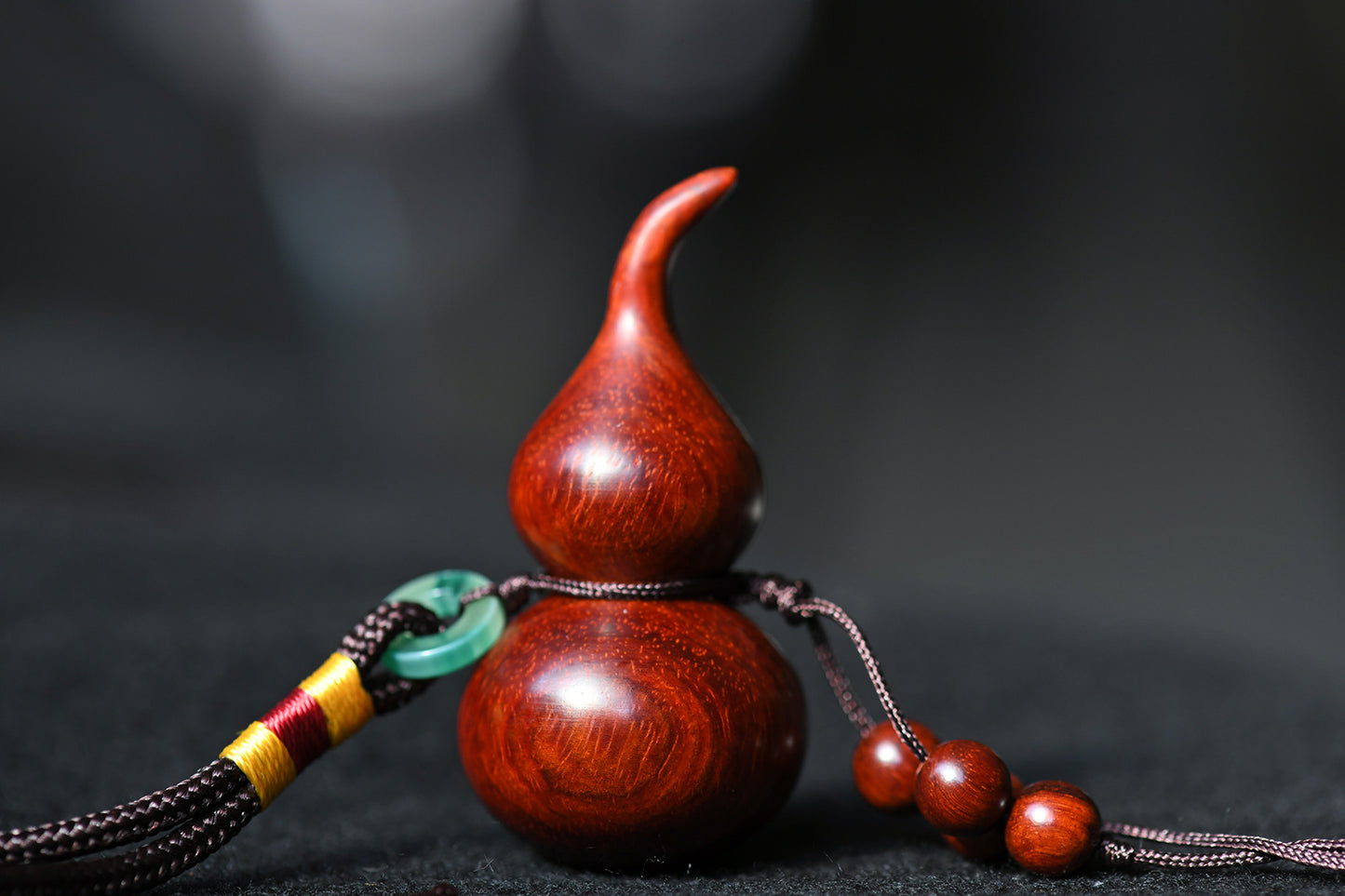Indian Small-Leaf Red Sandalwood "Gourd Fulu" Handheld Piece – Wholesale Red Sandalwood Wood Crafts