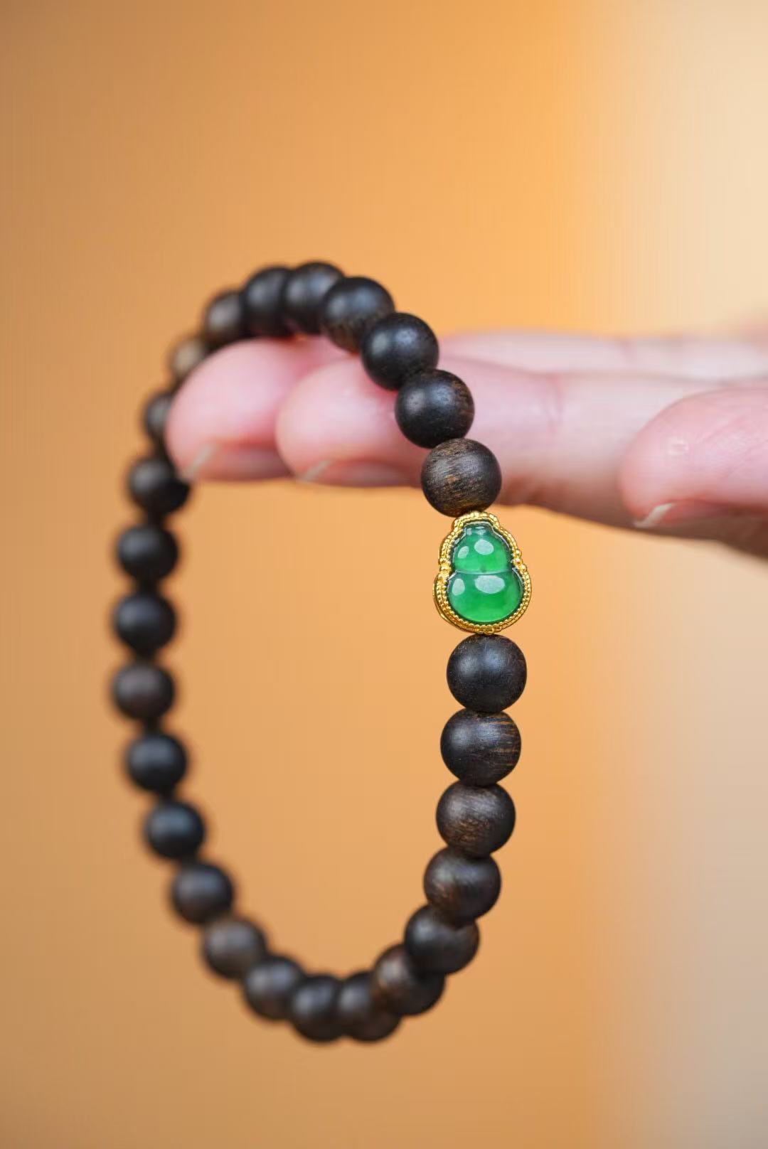 Dalagan Agarwood Jade Pendant with 18K Gold Gourd Inlay  Exquisite Texture  Sweet, Refreshing Fragrance