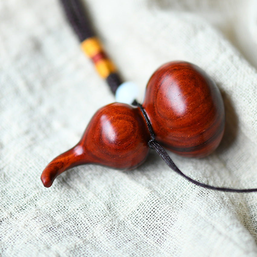 Indian Small-Leaf Red Sandalwood "Gourd Fulu" Handheld Piece – Wholesale Red Sandalwood Wood Crafts