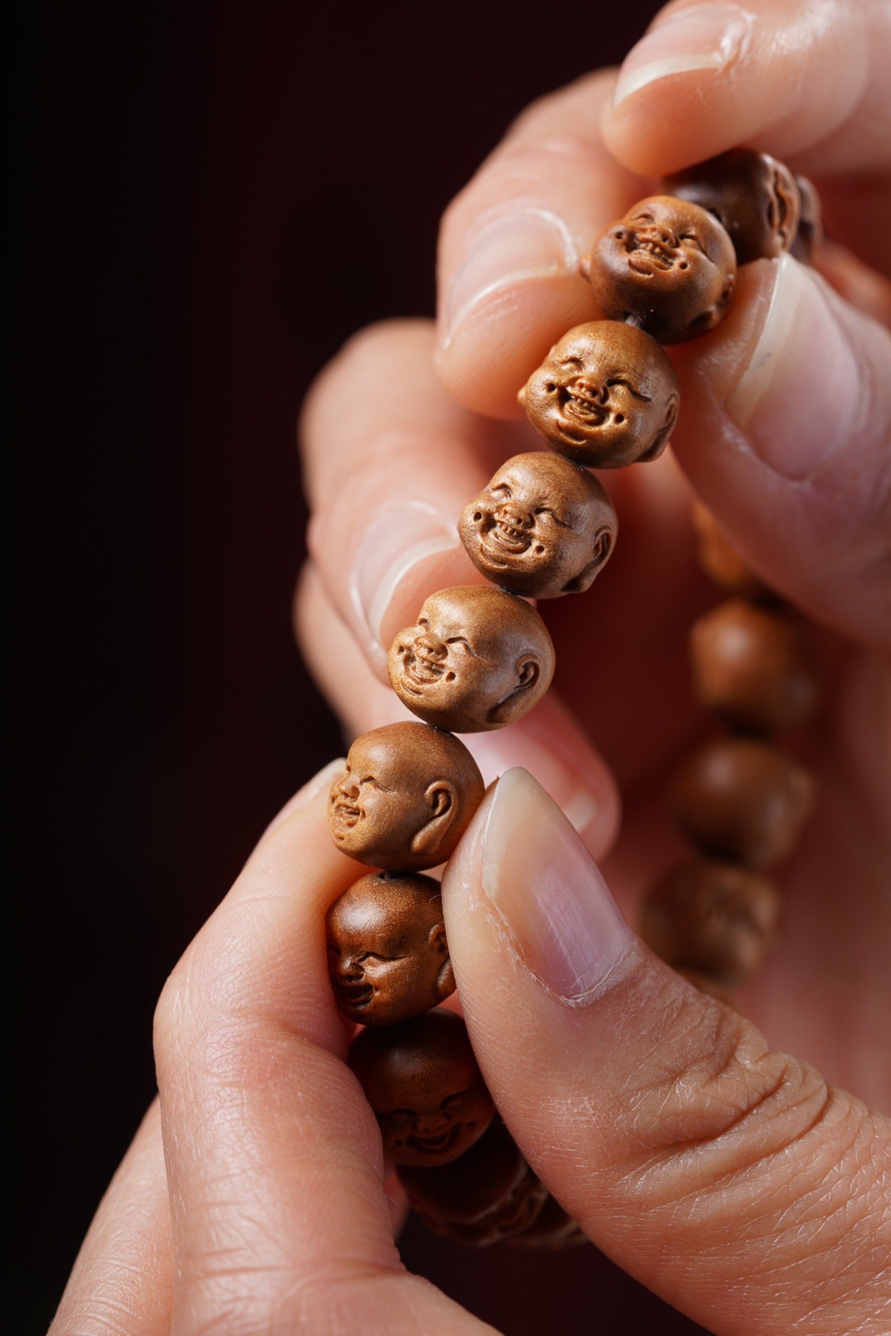 Indian Laoshan Sandalwood Laughing Maitreya Buddha Bracelet – Carved Buddhist Beads & Art Pieces